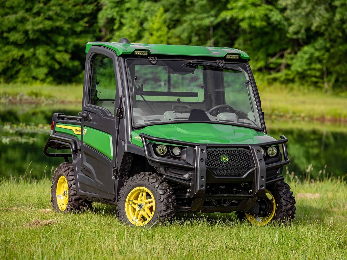 2022 John Deere Gator XUV835R First Look UTV Driver