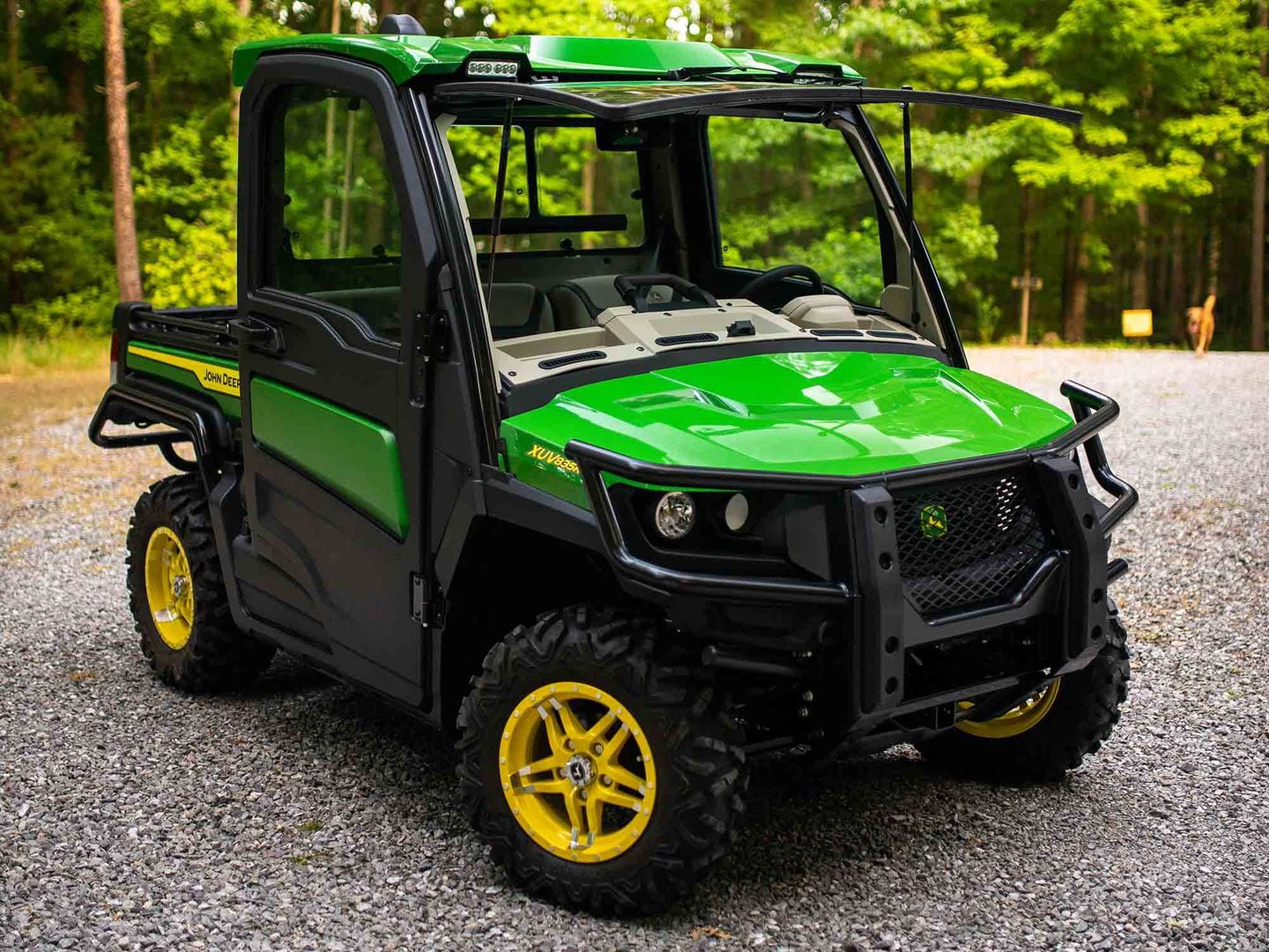 2022 John Deere Gator XUV835R Signature Edition Gallery UTV Driver